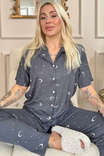Antrasit Moon Star Desenli Bambu Önden Düğmeli Kısa Kol Pijama Takımı 
