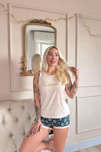 Bej Passion Desenli Sıfır Kol Şortlu Örme Kadın Pijama Takımı - 3