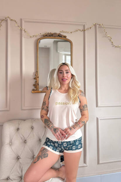 Bej Passion Desenli Sıfır Kol Şortlu Örme Kadın Pijama Takımı - 4