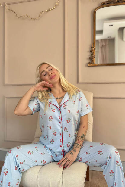 Buz Mavisi Sofistic Cherry Önden Düğmeli Kısa Kol Kadın Pijama Takımı - 3