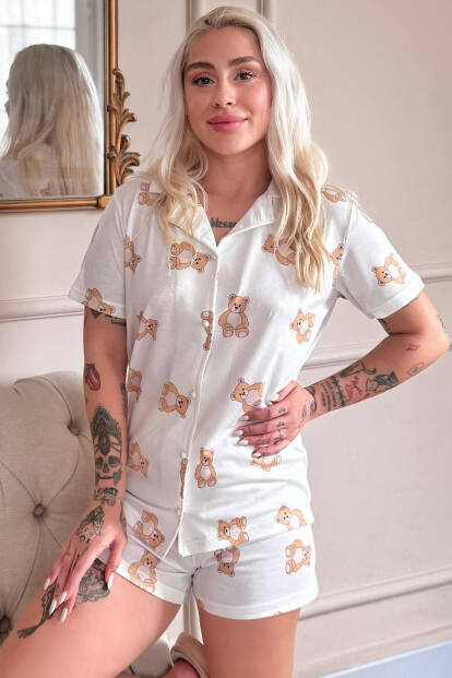 Doux Bear Desenli Kısa Kol Şortlu Önden Düğmeli Kadın Pijama Takımı 