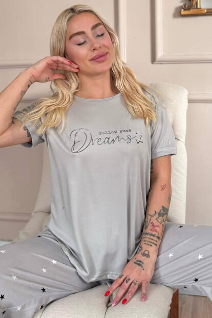 Gri Dreams Desenli Bambu Kısa Kol Kadın Pijama Takımı - Pijamaevi