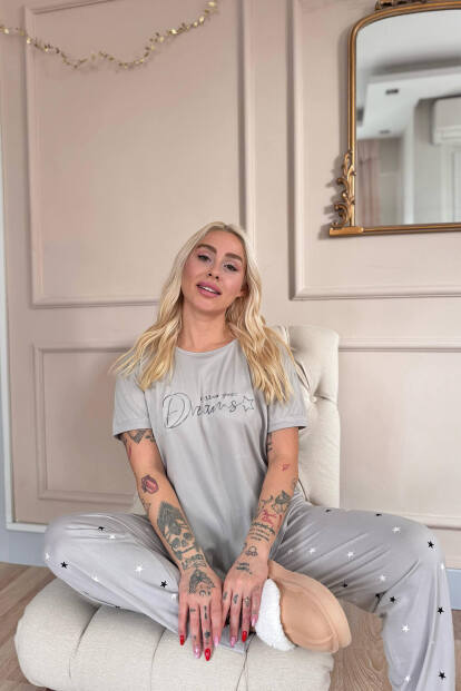Gri Dreams Desenli Bambu Kısa Kol Kadın Pijama Takımı - 3
