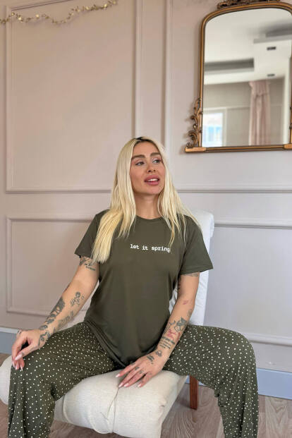 Haki Let It Spring Desenli Bambu Kısa Kol Kadın Pijama Takımı - 2