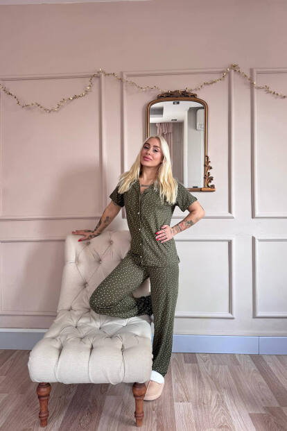 Haki Royal Dots Desenli Bambu Önden Düğmeli Kısa Kol Pijama Takımı - 6