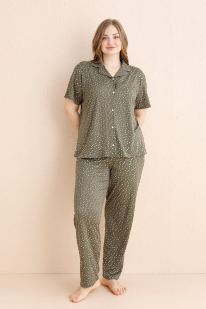Haki Serene Dots Desenli Bambu Önden Düğmeli Kısa Kol Büyük Beden Battal Pijama Takımı - 2