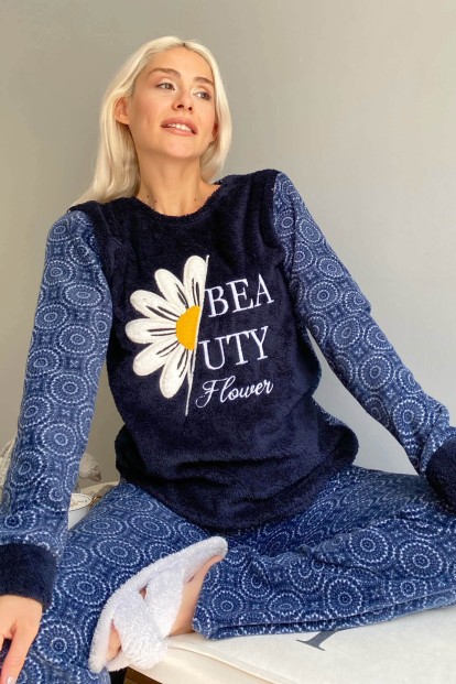 Lacivert Papatya Desenli Kadın Peluş Pijama Takımı - Pijamaevi
