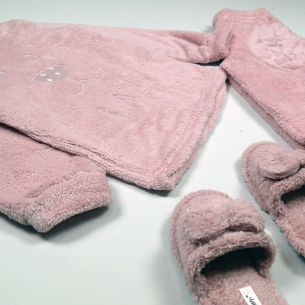 Lazy Desenli Tam Peluş Pijama Takımı - 3