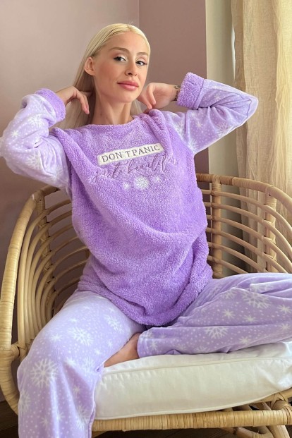 Lila Dont Panic Desenli Kadın Peluş Pijama Takımı - Pijamaevi