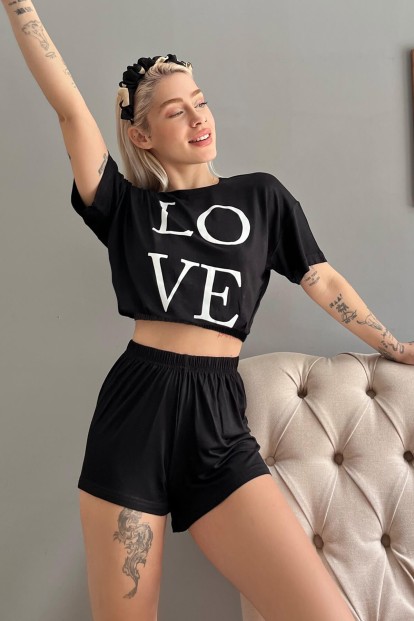 Love Baskılı Crop Örme Kısa Kollu Şortlu Pijama Takımı - Pijamaevi