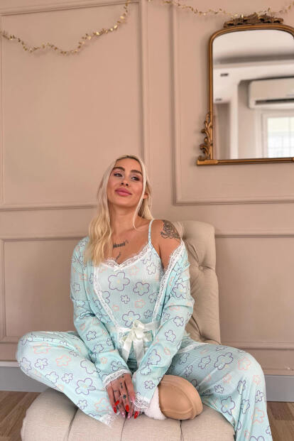 Mavi Çizgi Çiçek Desenli Sabahlıklı Pegasus Pijama Takımı - 3