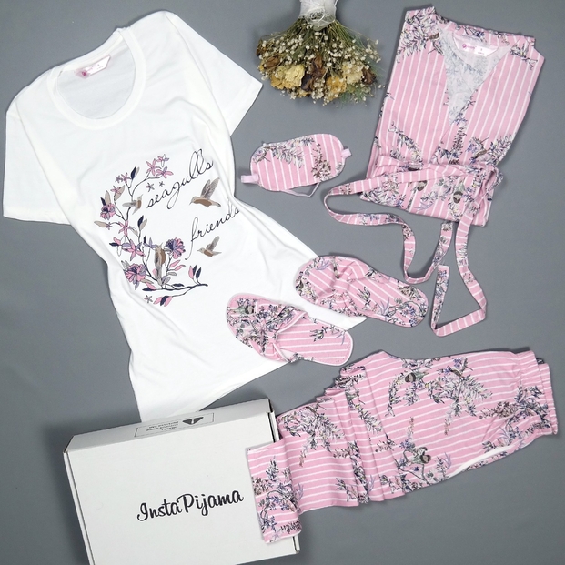 Pembe Çiçek Kuş Desenli Sabahlıklı Pijama Takımı - 2