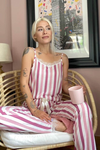 Pembe Çizgi Dantelli İp Askılı Örme Kadın Pijama Takımı - 2