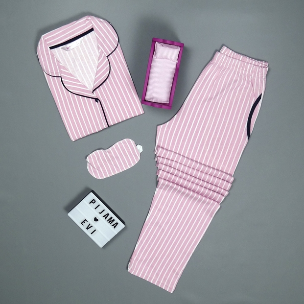 Pembe Çizgili Önden Düğmeli Kısa Kollu Pijama Takımı - 2