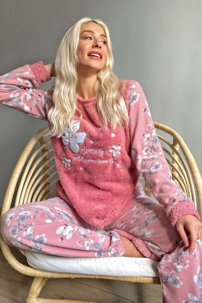 Pembe Yaprak Desenli Kadın Peluş Pijama Takımı 