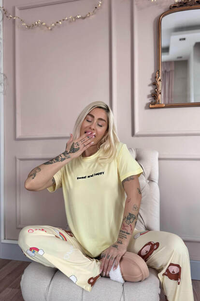 Sarı Sweet Desenli Bambu Kısa Kol Kadın Pijama Takımı - 2