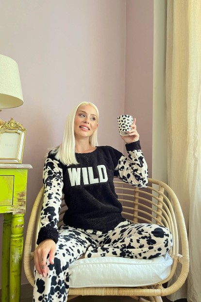 Siyah Benek Wild Desenli Kadın Peluş Pijama Takımı - 2