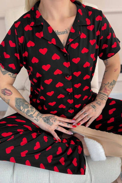 Siyah Royal Hearts Desenli Bambu Önden Düğmeli Kısa Kol Pijama Takımı - 5