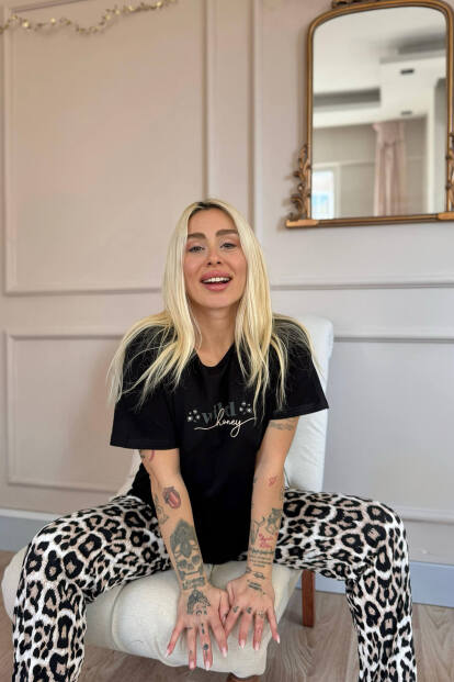 Siyah Wild Honey Desenli Pamuk Kısa Kollu Kadın Pijama Takımı - 3