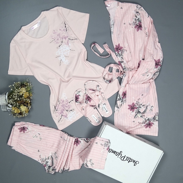 Somon Çiçek Desenli Sabahlıklı Pijama Takımı - 1