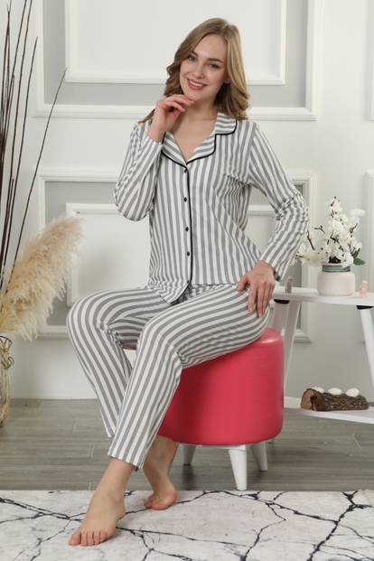Yeşil Çizgili Önden Düğmeli Uzun Kollu Pijama Takımı - 1