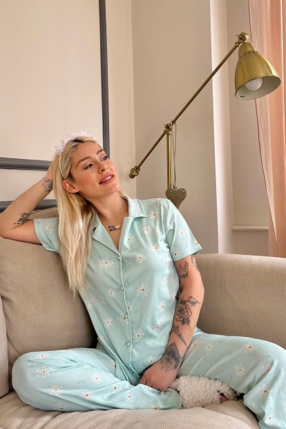 Yeşil Papatya Desenli Örme Önden Düğmeli Kısa Kol Kadın Pijama - 2