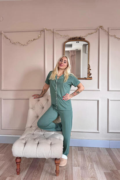 Yeşil Sofistic Önden Düğmeli Kısa Kol Kadın Pijama Takımı - 6