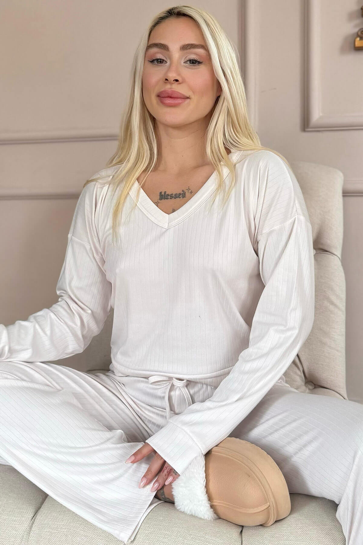 Açık Pudra Dublin Uzun Kollu V Yaka Kadın Pijama Takımı