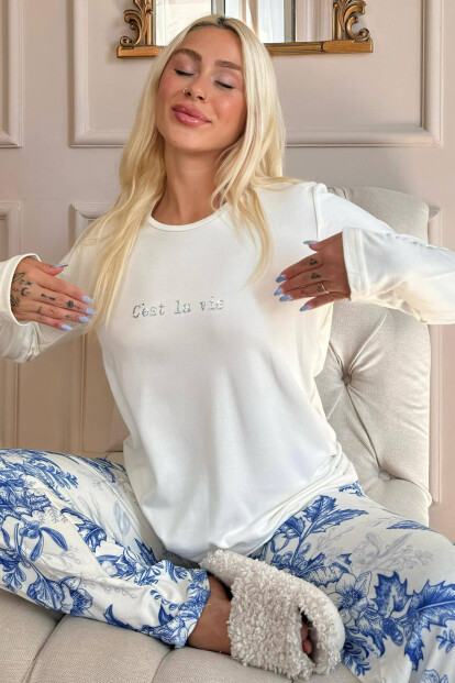 Beyaz Cest Desenli Termal Kadın Pijama Takımı - Pijamaevi