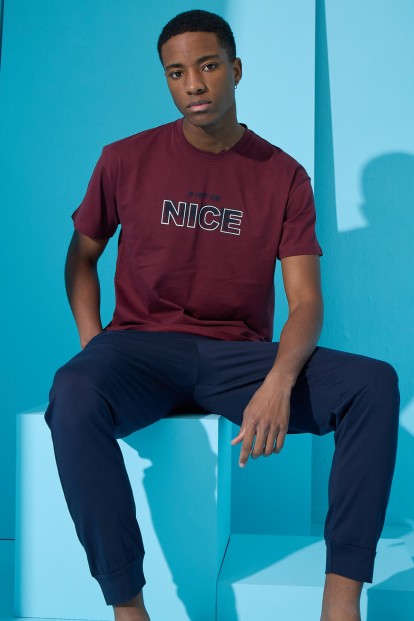 Bordo Nice Baskılı Kısa Kollu Paça Manşetli Erkek Pijama Takımı - Pijamaevi