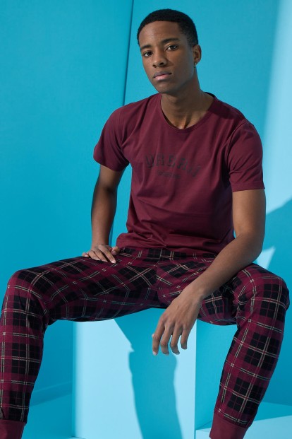 Bordo Urban Baskılı Kısa Kollu Erkek Pijama Takımı - Pijamaevi
