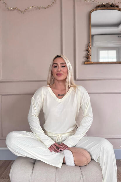 Ekru Dublin Uzun Kollu V Yaka Kadın Pijama Takımı - Pijamaevi (1)