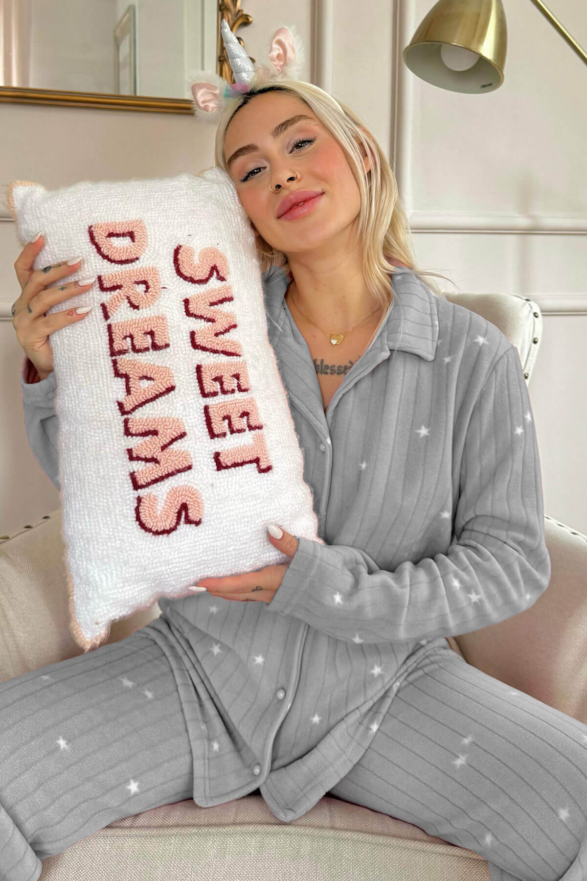 Gri Eclipse Desenli Önden Düğmeli Peluş Polar Pijama Takımı
