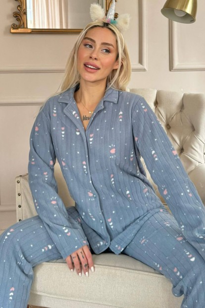 Gri Kalp Desenli Önden Düğmeli Peluş Polar Pijama Takımı - Pijamaevi