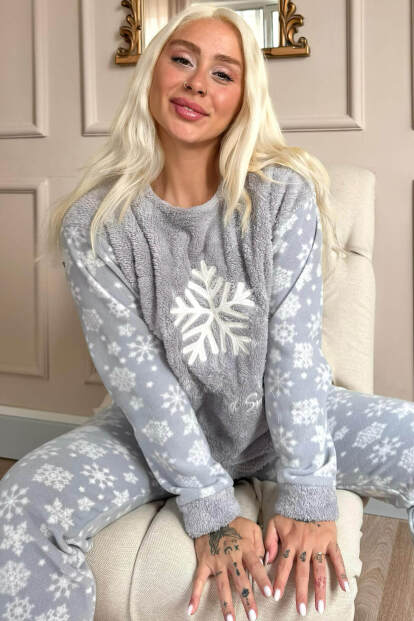 Gri Kartanesi Desenli Kadın Peluş Pijama Takımı - Pijamaevi