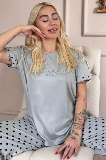 Gri Smile Everyday Desenli Bambu Kısa Kol Kadın Pijama Takımı - Pijamaevi