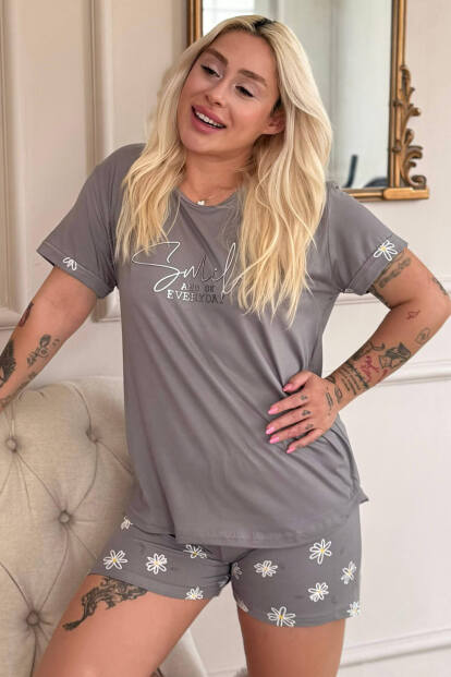 Gri Smile Everyday Desenli Bambu Kısa Kol Kadın Şortlu Pijama Takımı - Pijamaevi