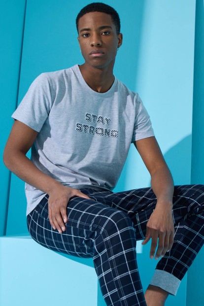 Gri Strong Baskılı Kısa Kollu Erkek Pijama Takımı - Pijamaevi