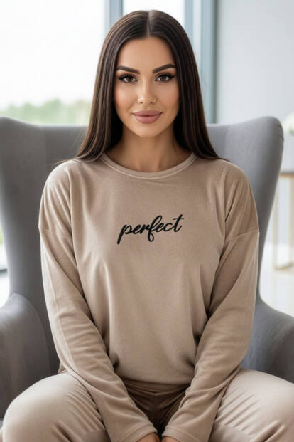 Karamel Perfect Desenli Exclusive Kadife Kadın Pijama Takımı  - Pijamaevi
