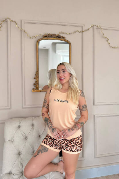 Karamel Wild Beauty Desenli Sıfır Kol Şortlu Örme Kadın Pijama Takımı - Pijamaevi (1)