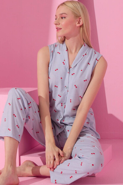 Kiraz Desenli Örme Önden Düğmeli Sıfır Kol Kadın Pijama Takımı - Pijamaevi