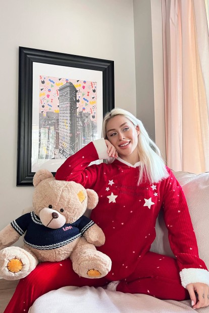 Kırmızı Everyday Magic Desenli Kapşonlu Peluş Polar Pijama - Pijamaevi (1)