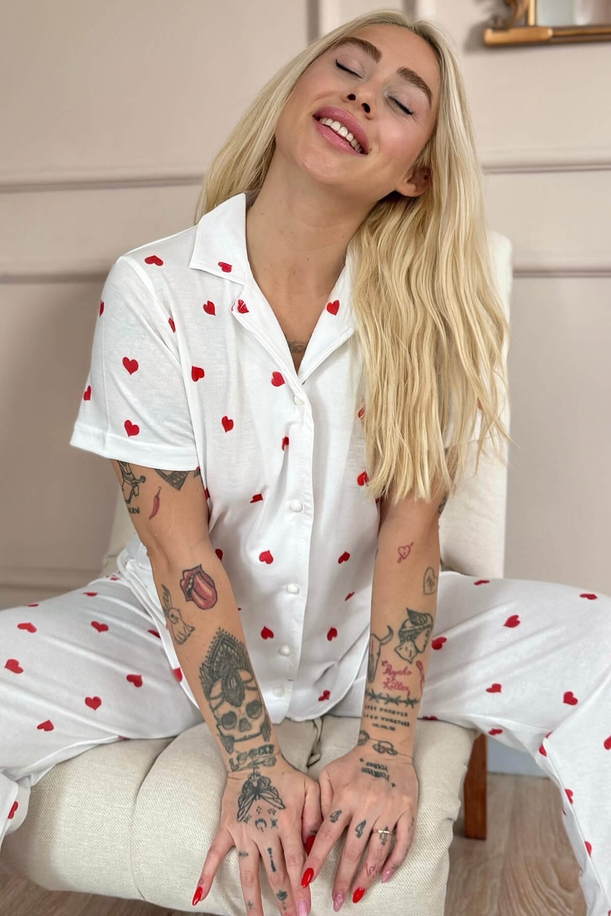 Kırmızı Kalp Desenli Kısa Kol Önden Düğmeli Kadın Pijama Takımı