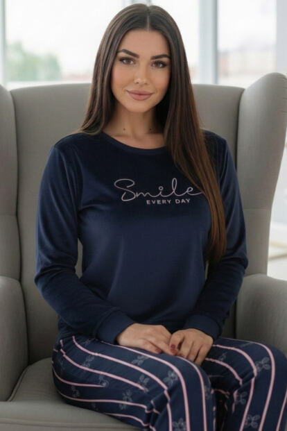 Lacivert Beyaz Smile Desenli Exclusive Kadife Kadın Pijama Takımı - Pijamaevi
