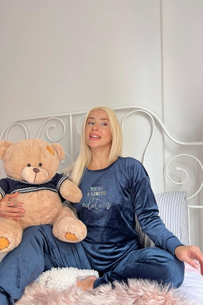 Lacivert Limited Desenli Exclusive Kadife Kadın Pijama Takımı  - Pijamaevi (1)