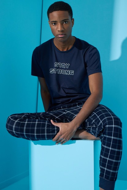 Lacivert Strong Baskılı Kısa Kollu Erkek Pijama Takımı - Pijamaevi