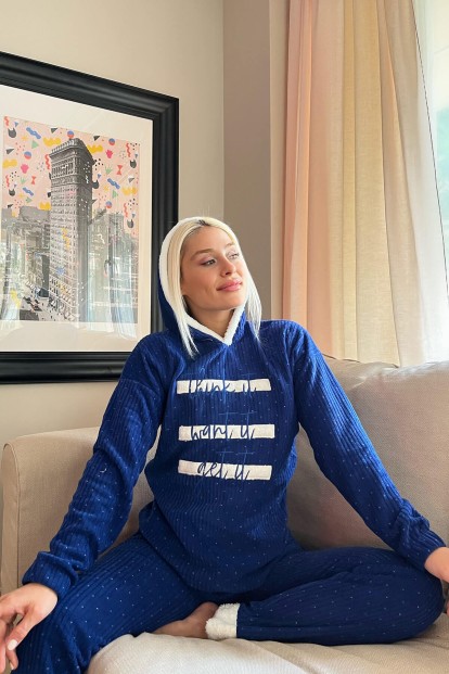 Lacivert Three Line Desenli Kapşonlu Peluş Polar Pijama Takımı - Pijamaevi (1)