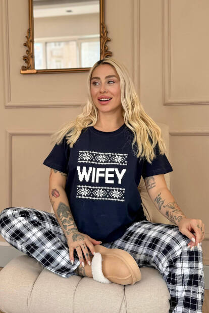 Lacivert Wifey Kısa Kol Sevgili Aile Pijaması - Kadın Takımı - Pijamaevi (1)