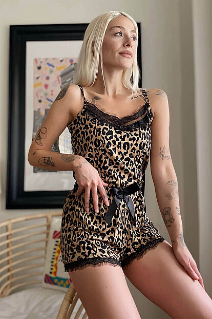 Leopar Pegasus Dantel Detaylı İp Askı Şortlu Örme Pijama Takımı - Pijamaevi