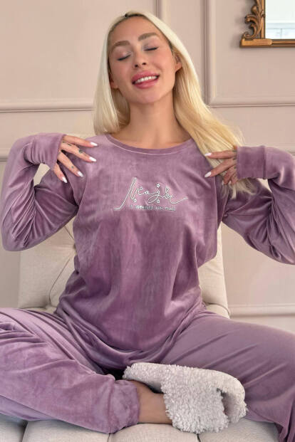 Lila Magic Desenli Exclusive Kadife Kadın Pijama Takımı  - Pijamaevi